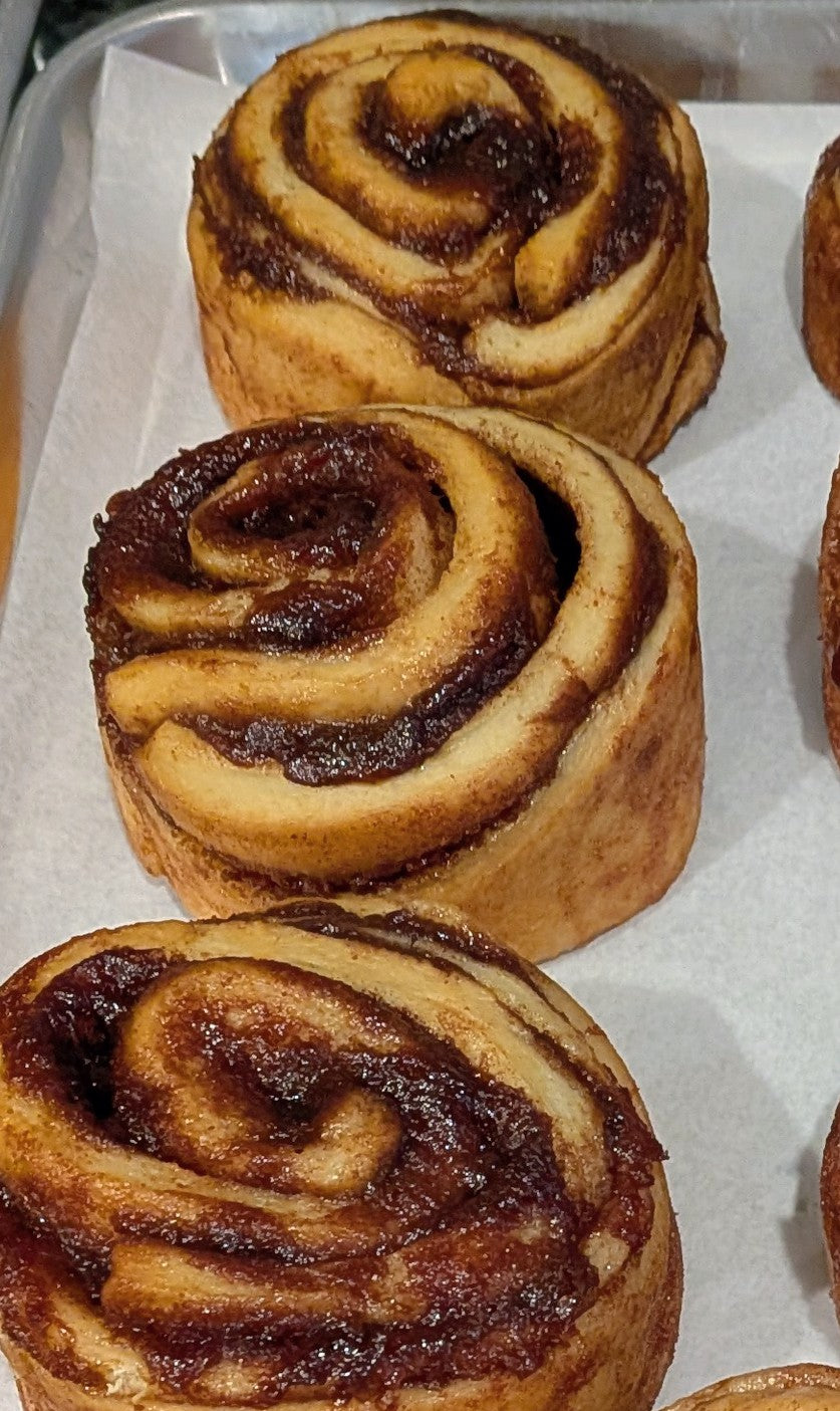 Apple Cinnamon Rolls - 2 count
